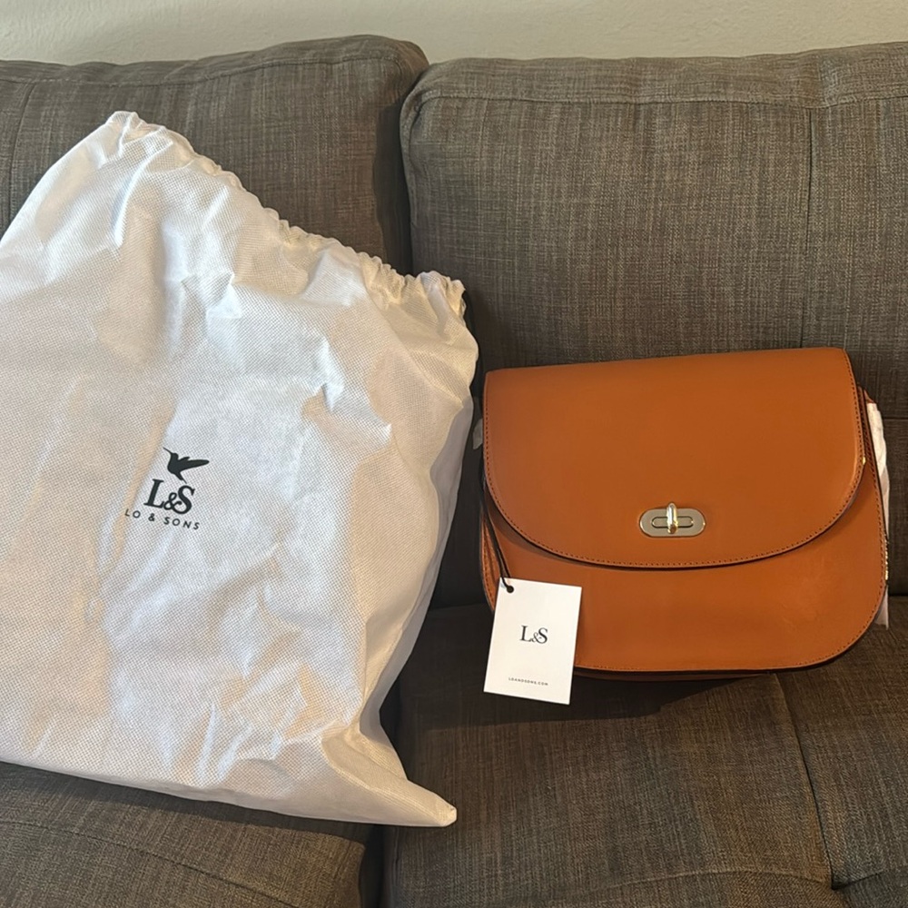 Brand New, never-used Lo & Sons Claremont purse/camera bag